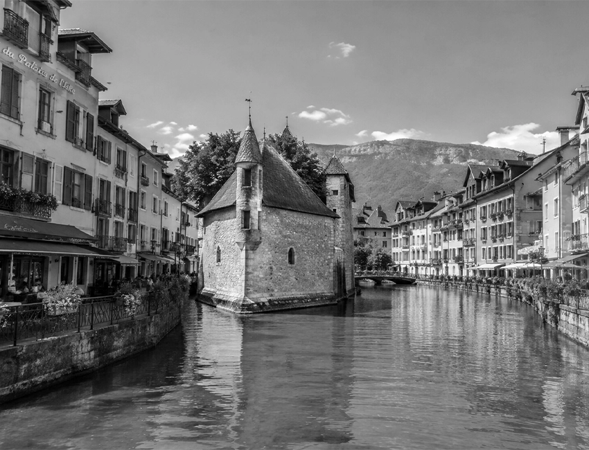 AQUILA STRATEGIE - Détective privé Annecy - Auvergne Rhone Alpes
