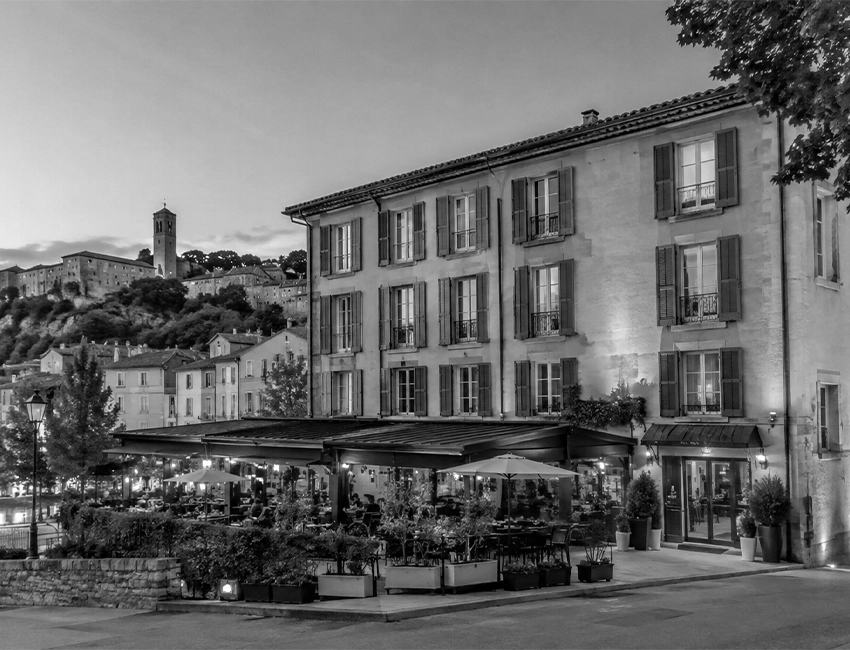 Secteur Hotel-Restauration situé à Privas en Auvergne Rhone Alpes l détective privé Aquila