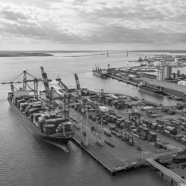 Photo du port maritime de Saint Nézaire l Groupe Aquila détective privée