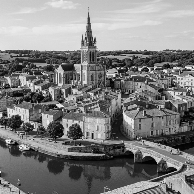 Photo de la ville de Fontenay en Pays de Loire l Groupe Aquila détective privée