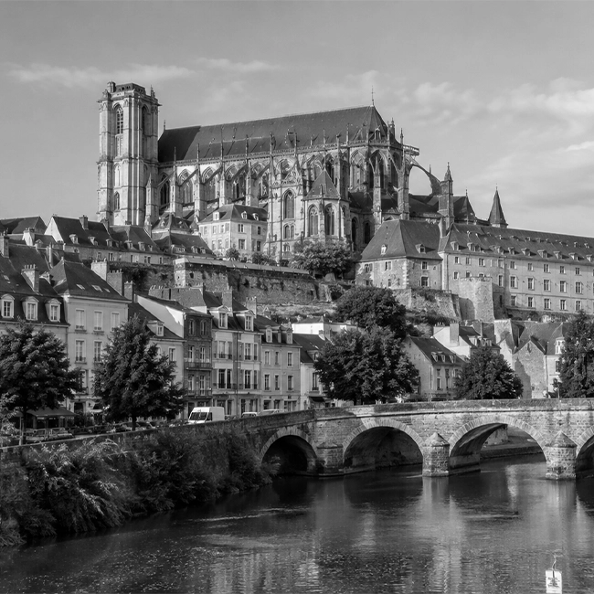 Photo de la ville du Mans en Pays de Loire l Groupe Aquila détective privée